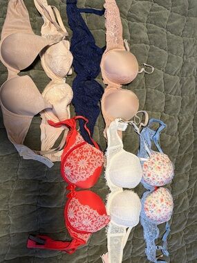 Victoria's Secret & Simone Perele Bras